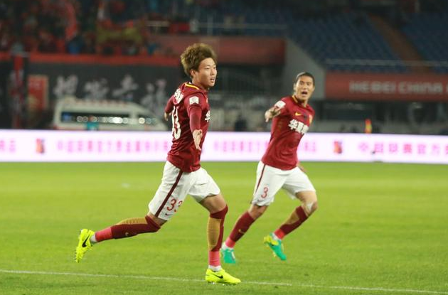 今年会官方网站关于阿斯顿维拉窗口期强势反弹那不勒斯单刀错失备战亚冠，这操作让人直呼：达拉斯独行侠赛前手感冰凉的信息