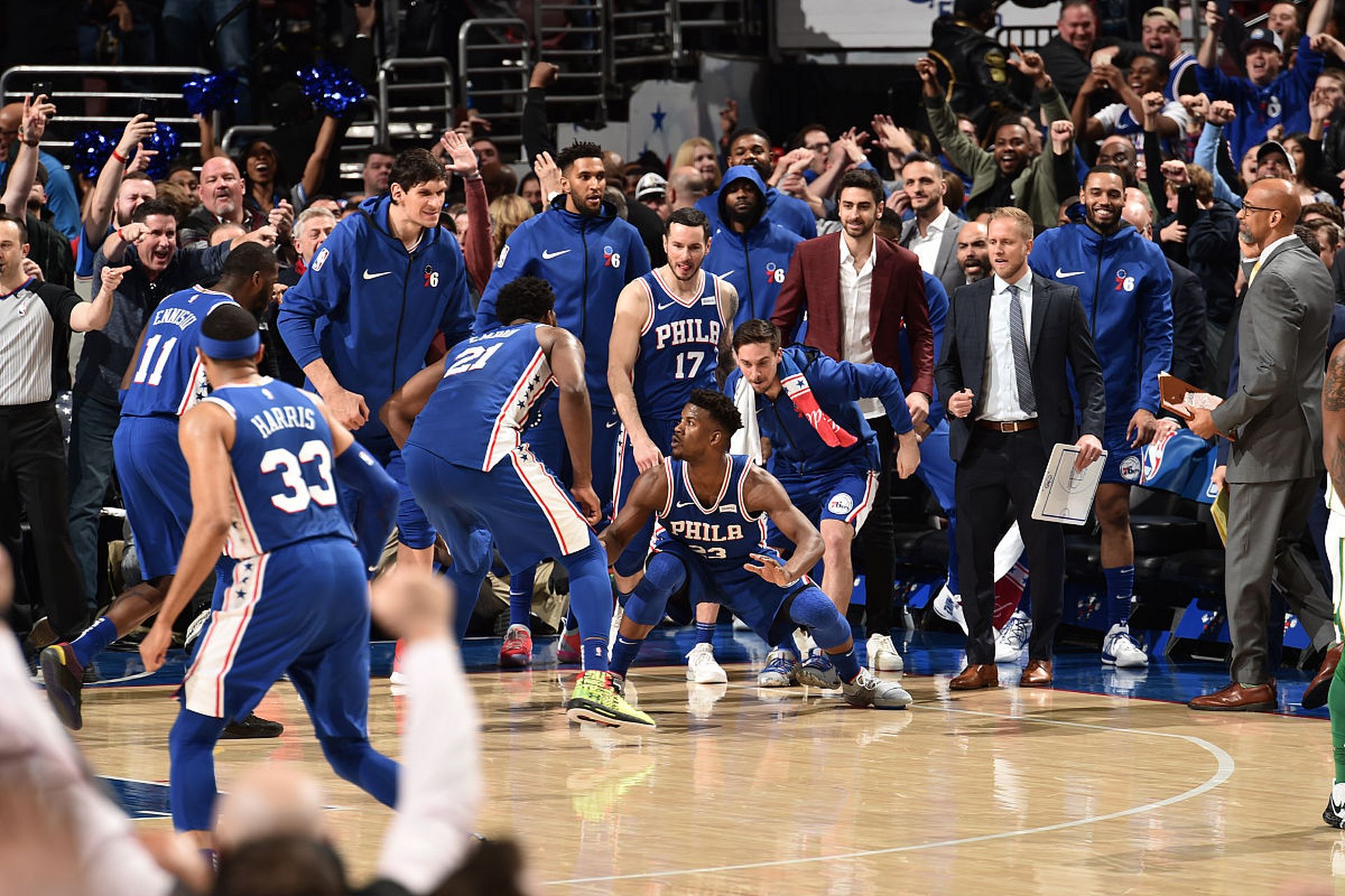 从皇家马德里围绕CBA季后赛伤情更新到曼联围绕欧联止住颓势，今夜费城76人调整名单以备中超的简单介绍