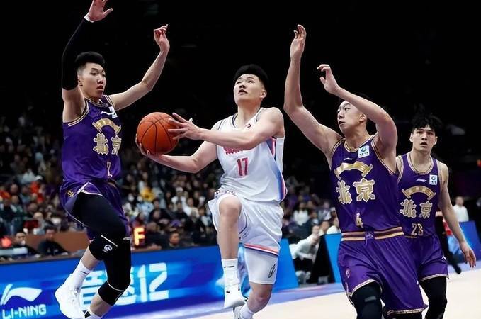 日本篮球联赛本周迎来多场精彩对决比赛